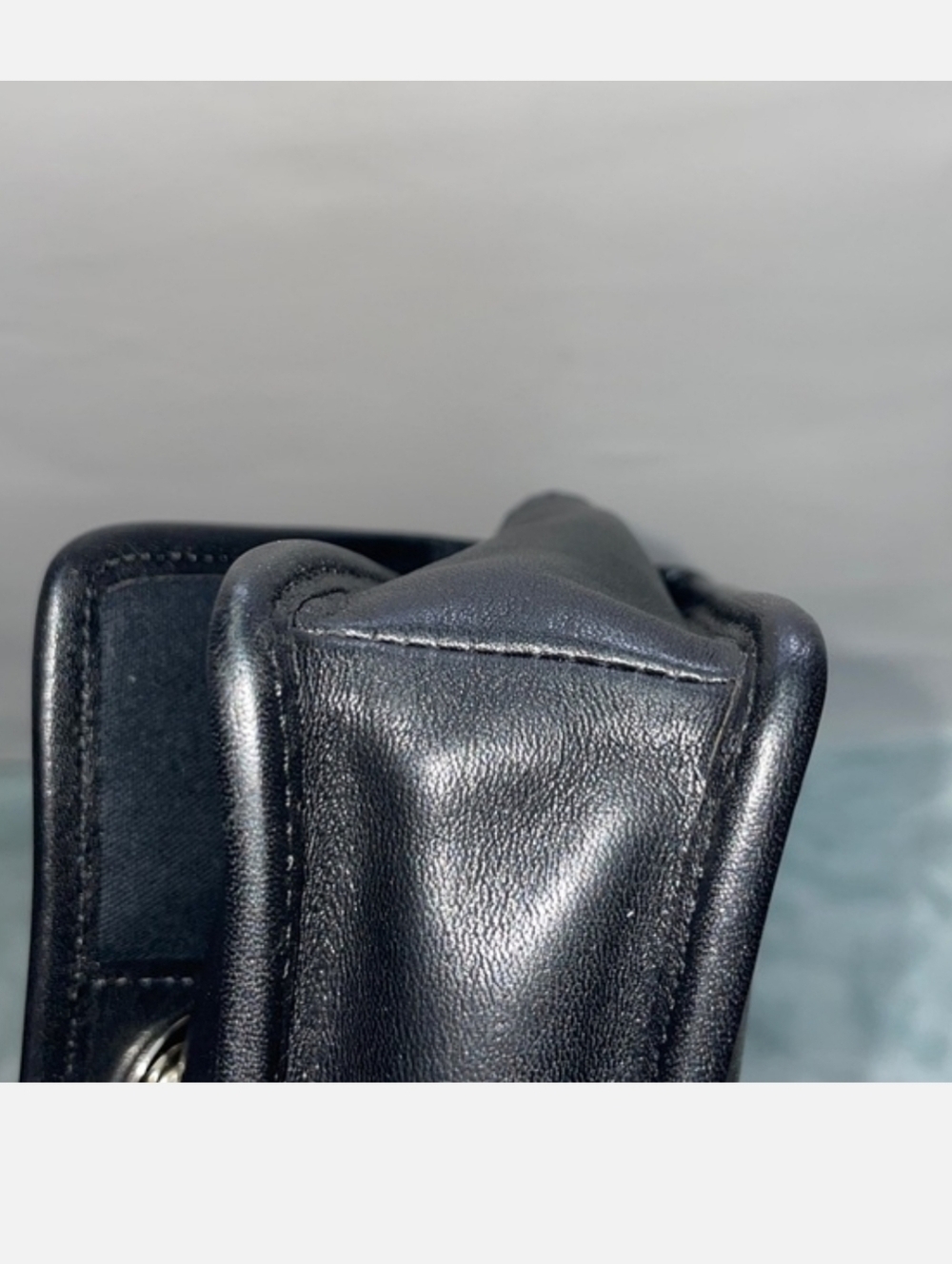 EUC- Coach Legacy turnlock mini bag Black Leather Mini. - Picture 7 of 13